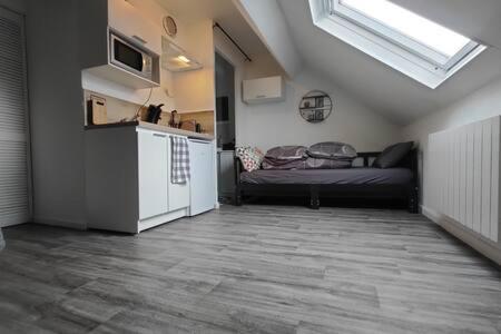 Studio "Sous Les Toits", Proche Hyper Centre Et Commerces ! Valenciennes Ngoại thất bức ảnh